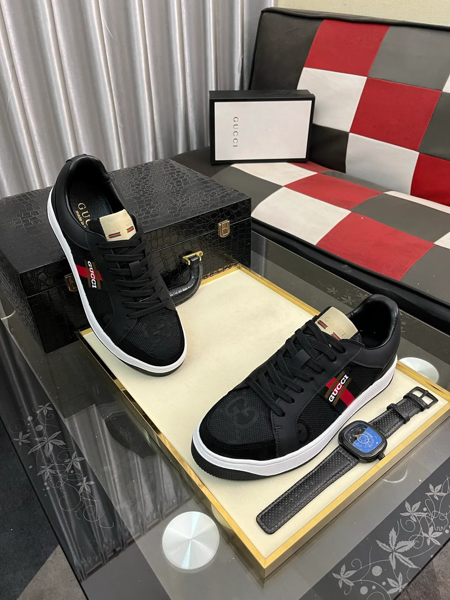 Men's Men's Shoes 💰400⌚️⌚️【GUCCI】Gucci men's latest white shoe series casual shoes! The official website is built 1:1. Upper: Made of imported cowhide, with electric embroidery ➕Inner lining: Made of high-quality first-layer pigskin, soft and comfortable. Picky material selection and exquisite workmanship give you the best enjoyment. Size: 38-444️⃣Colors available